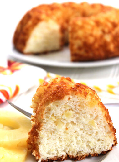 2 ingredient pineapple cake