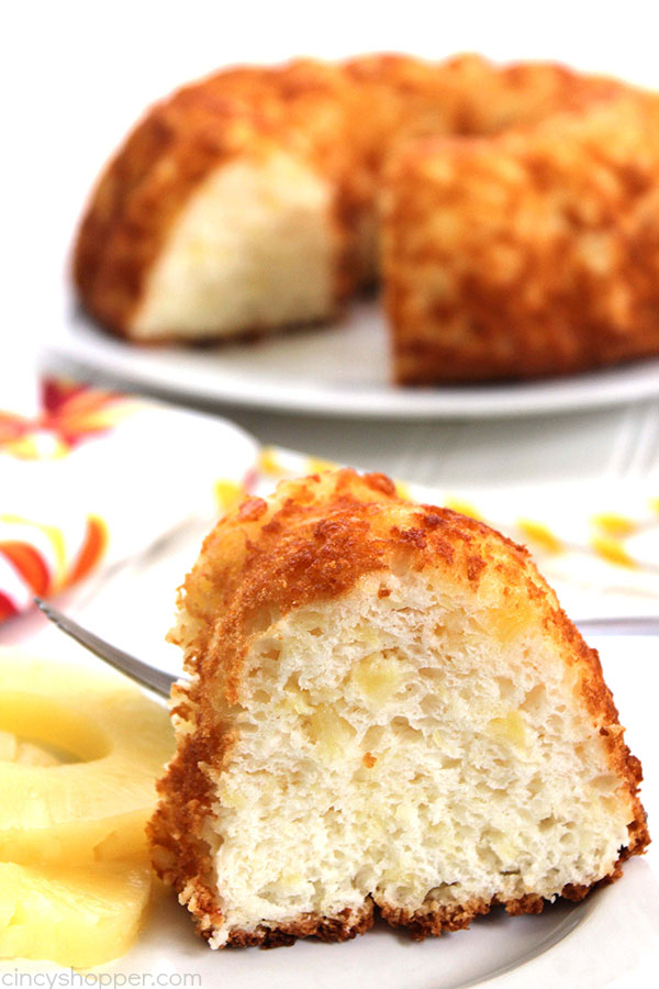 2 ingredient pineapple cake