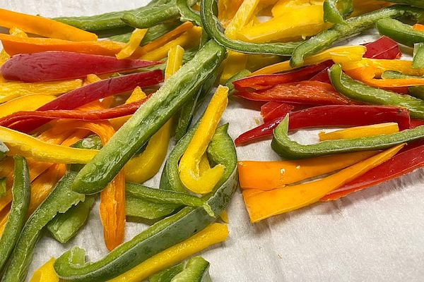 Freezing store green peppers