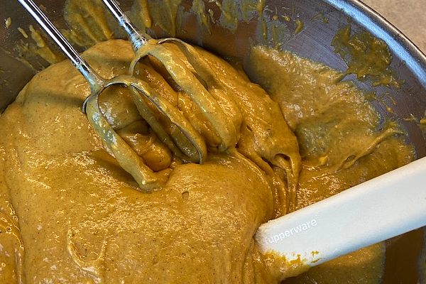 pumpkin cake batter