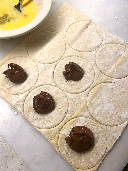 nutella on pastry circles