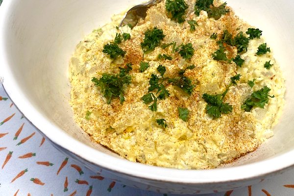 potato salad in bowl