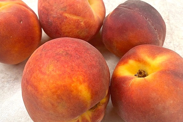 fresh peaches