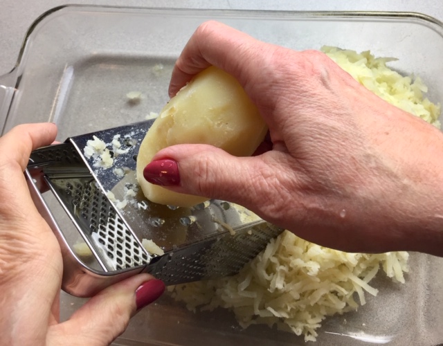 grate the potatoes