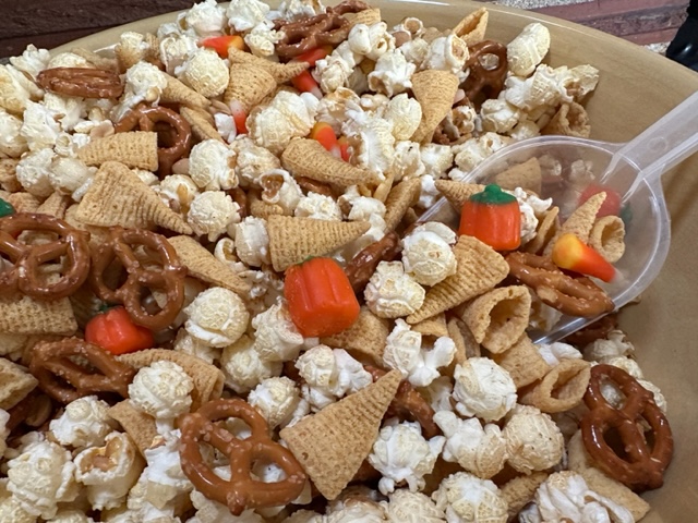 fall snack mix