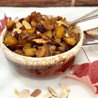 roasted acorn squash with apples and sweet onions