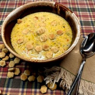 Velvety Cheeseburger Soup