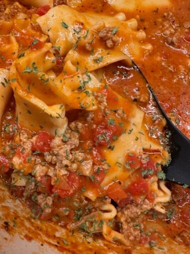 Make Delicious One-Pot Lasagna Soup Tonight - yeyfood.com