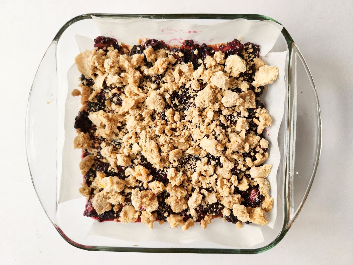 Make A Beautiful Batch Of Blackberry Crumb Bars - Yeyfood.com: Recipes ...