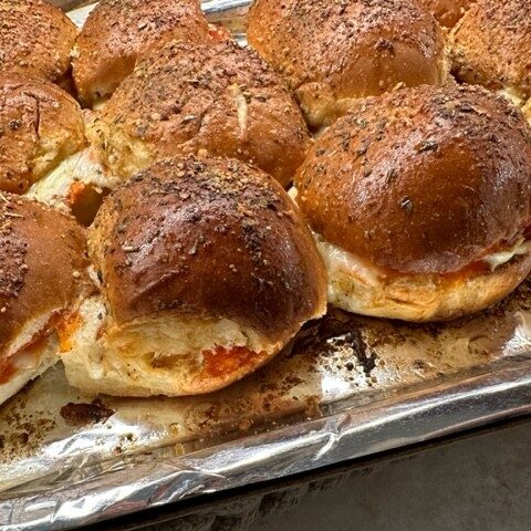 pepperoni pizza sliders