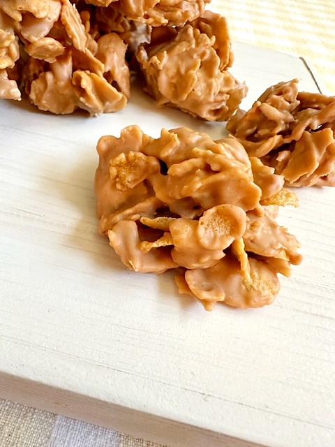 Roses des Sables (no-bake cornflake cookies) - Whisked Away Kitchen