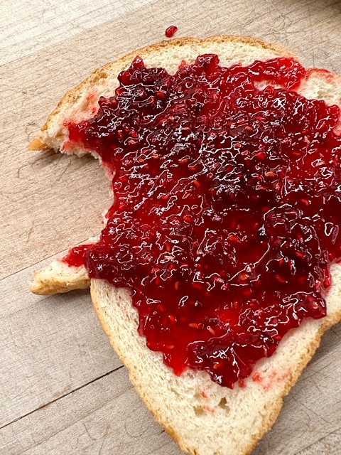 Easy Raspberry Freezer Jam (with fresh or frozen berries and free