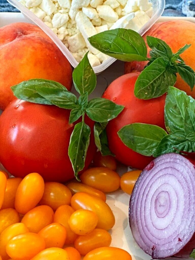 peach and tomato salad ingredients