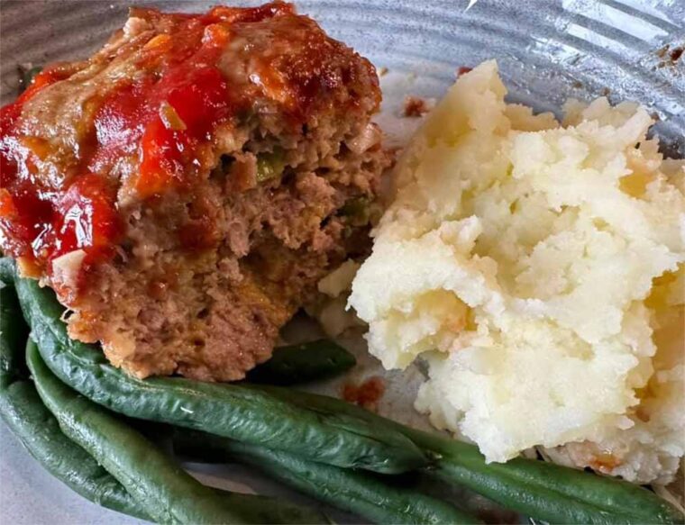 Copycat Cracker Barrel Meatloaf - Yeyfood.com: Recipes, cooking tips ...