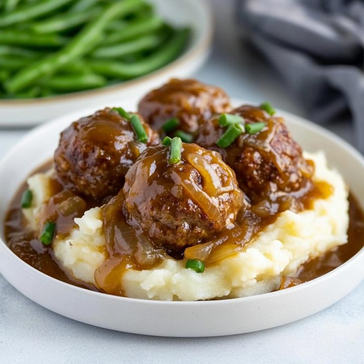 Crockpot Meatballs in Onion Gravy