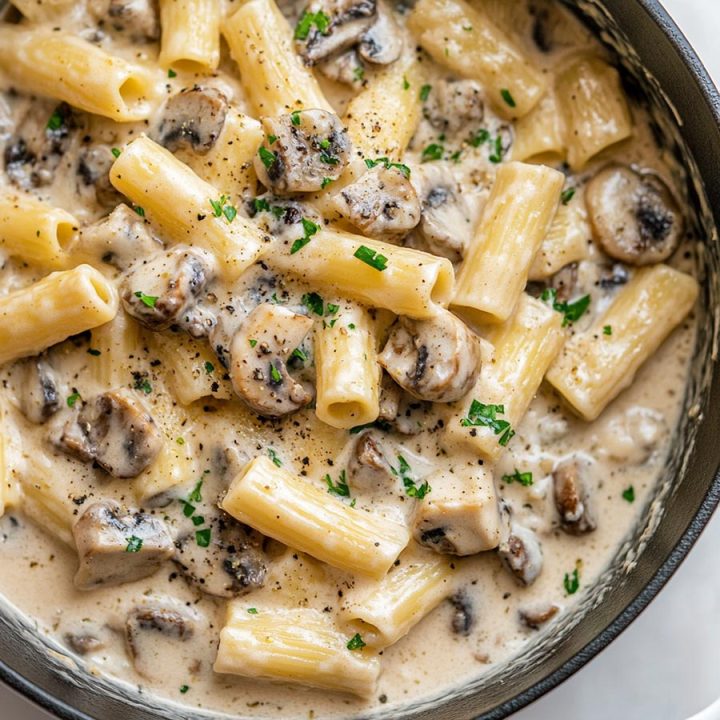 One Pot Creamy Mushroom Pasta