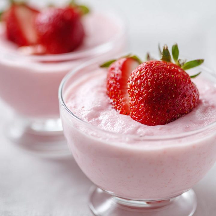 Strawberry Rhubarb Cream