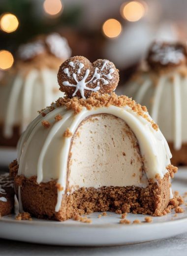 Gingerbread Latte Mousse Domes
