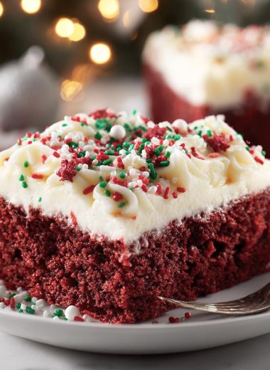 Red Velvet Christmas Cake